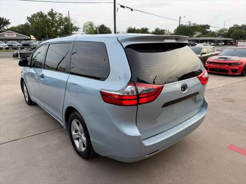 2016 Toyota Sienna L