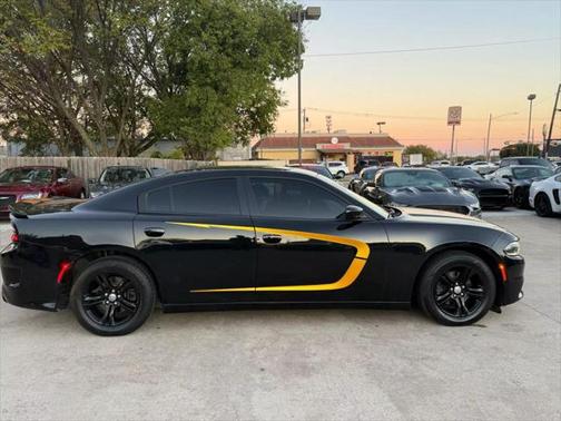 2018 Dodge Charger SXT