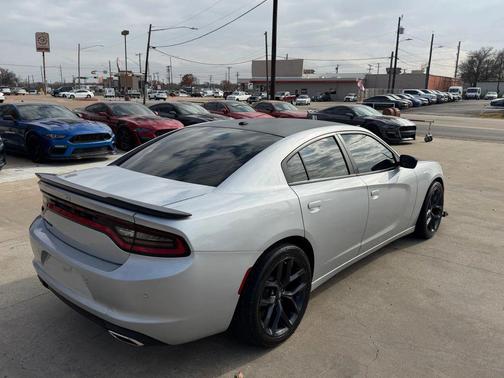 2020 Dodge Charger SXT