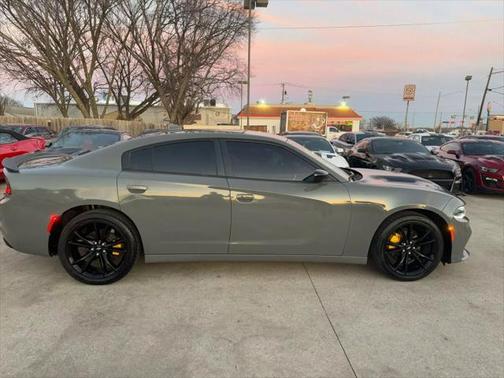 2018 Dodge Charger SXT Plus