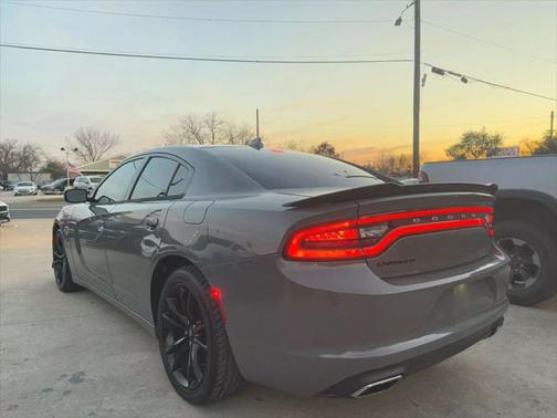 2018 Dodge Charger SXT Plus