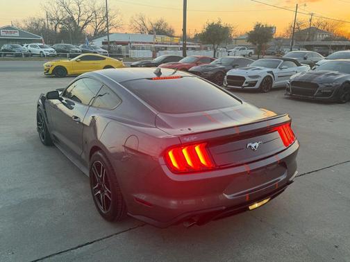 2023 Ford Mustang EcoBoost Premium