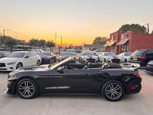 2017 Ford Mustang EcoBoost Premium