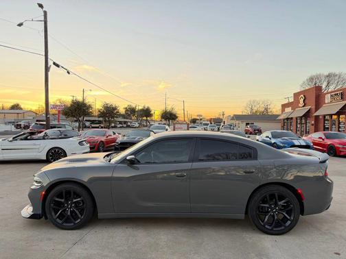 2019 Dodge Charger SXT