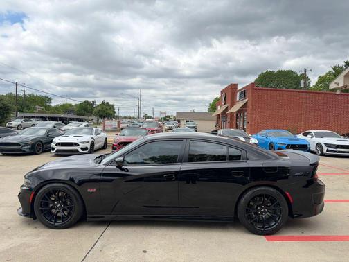 Pitch Black Clearcoat 2019 Dodge Charger Scat Pack