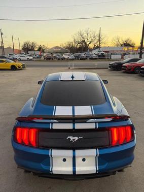 2020 Ford Mustang EcoBoost