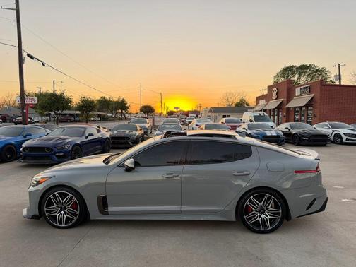 Ceramic Silver 2022 Kia Stinger GT1