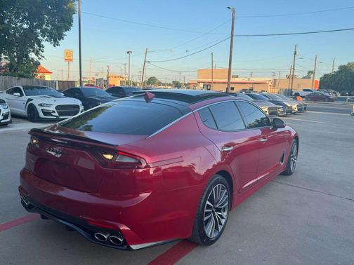 2019 Kia Stinger Sedan 4D