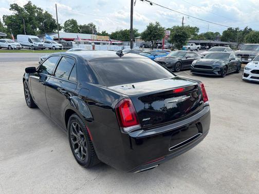 Gloss Black 2018 Chrysler 300 S