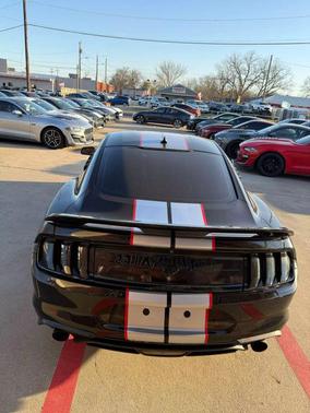 2021 Ford Mustang EcoBoost