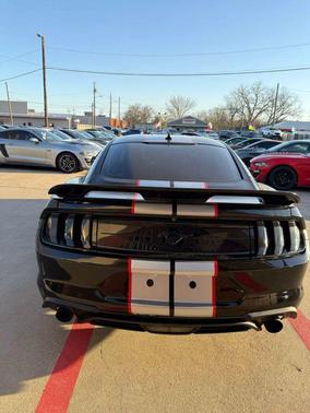 2021 Ford Mustang EcoBoost