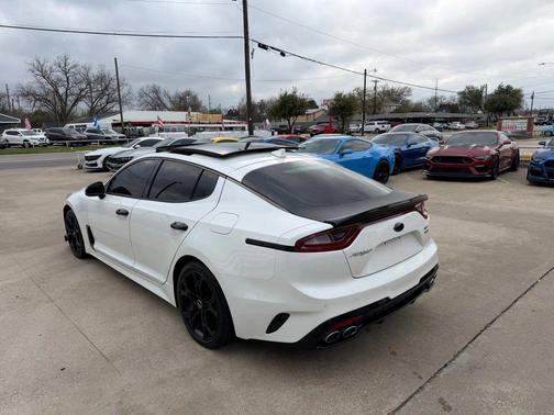 2018 Kia Stinger GT1