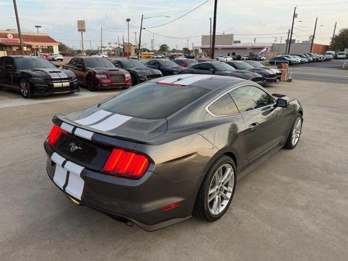 2016 Ford Mustang EcoBoost Premium