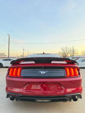 2021 Ford Mustang EcoBoost