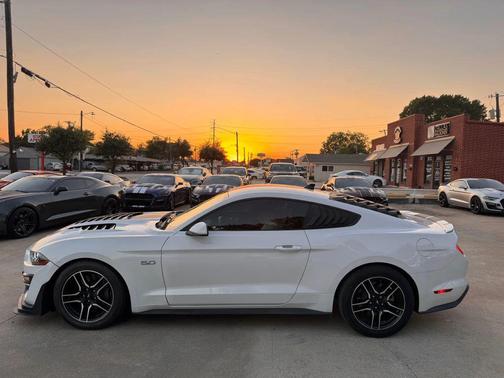 2021 Ford Mustang GT