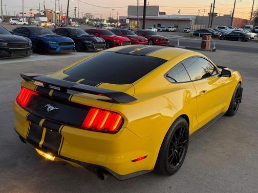 2016 Ford Mustang EcoBoost Premium