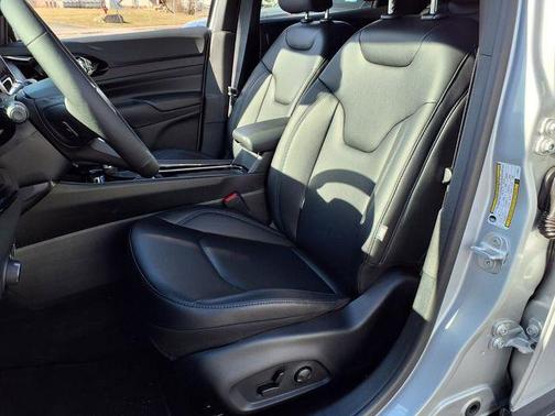 Silver Zynith 2026 Jeep Compass Limited