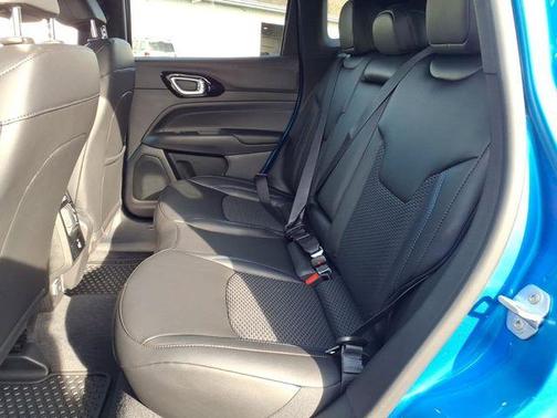 Hydro Blue Pearlcoat 2026 Jeep Compass Latitude