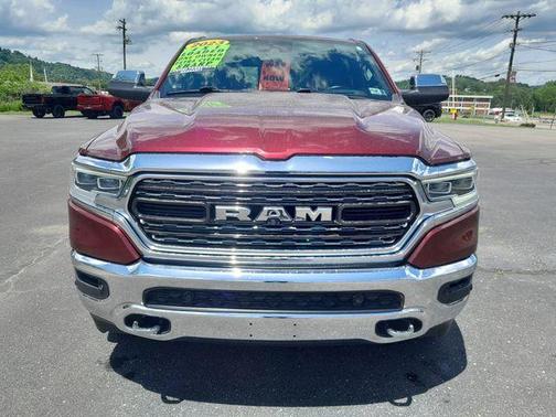 Delmonico Red Pearlcoat 2023 RAM 1500 Limited