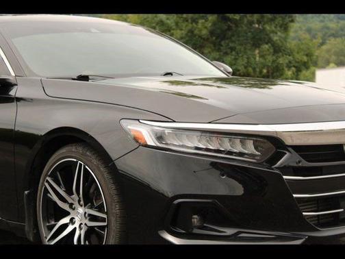 Crystal Black Pearl 2021 Honda Accord Touring 2.0T