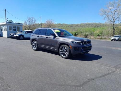 2022 Jeep Grand Cherokee 4xe Overland