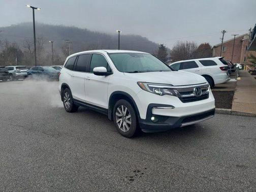Platinum White Pearl 2020 Honda Pilot EX-L w/Navigation/RES