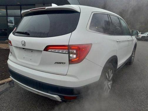 Platinum White Pearl 2020 Honda Pilot EX-L w/Navigation/RES