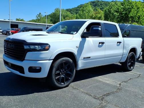 Bright White Clearcoat 2026 RAM 1500 Laramie