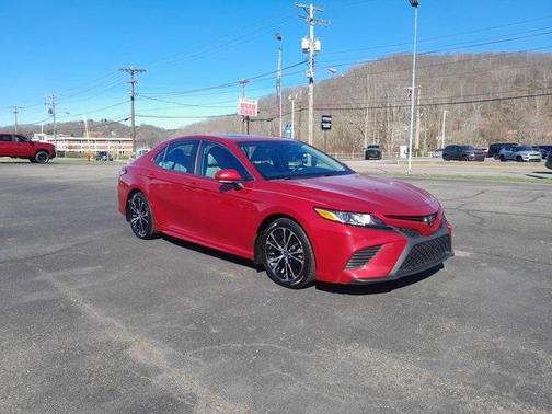 2020 Toyota Camry 