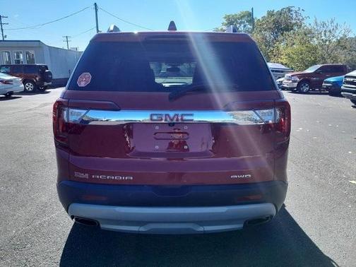 2022 GMC Acadia SLT