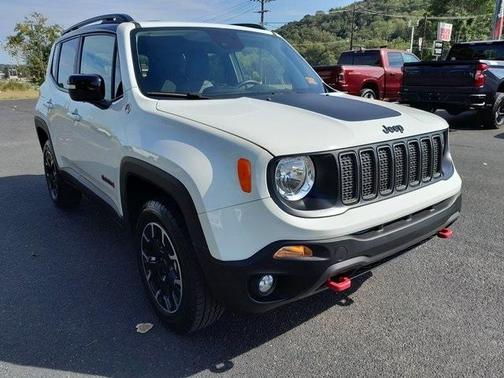 2023 Jeep Renegade Trailhawk