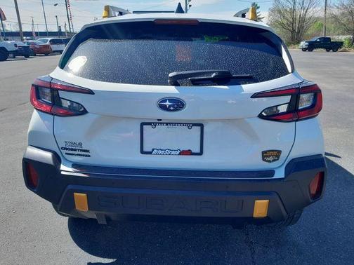 Crystal White Pearl 2024 Subaru Crosstrek Wilderness