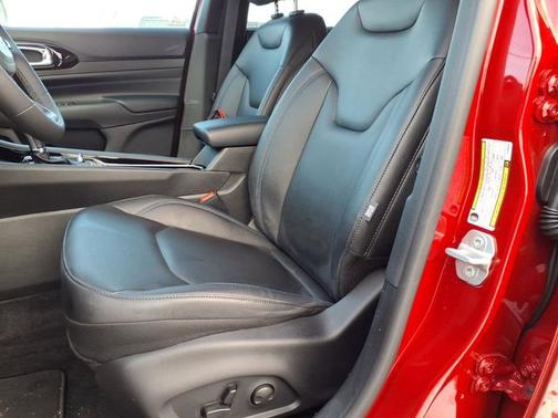 Red Hot Pearlcoat 2026 Jeep Compass Limited