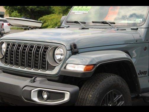 Anvil Clearcoat 2025 Jeep Gladiator Sport S