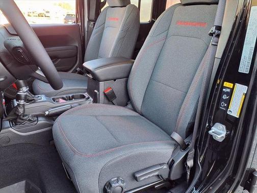 Black Clearcoat 2026 Jeep Wrangler Rubicon