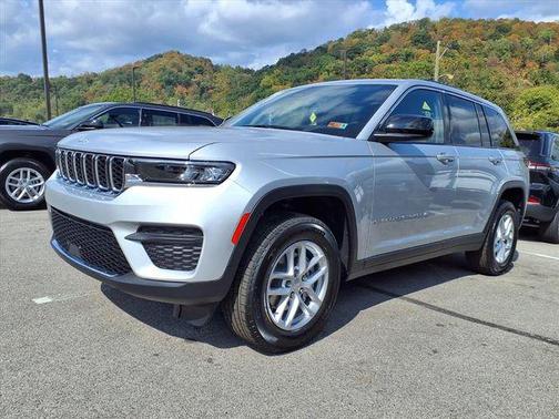 Silver Zynith 2025 Jeep Grand Cherokee Laredo X