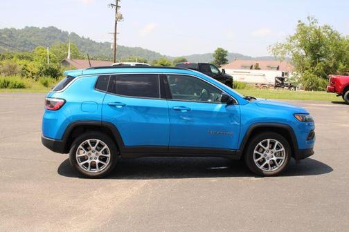 Laser Blue Pearlcoat 2023 Jeep Compass Latitude Lux