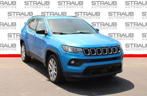 Laser Blue Pearlcoat 2023 Jeep Compass Latitude Lux