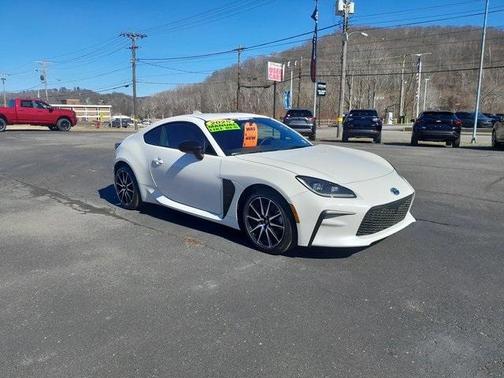 2025 Toyota GR86 Base