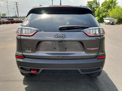 2020 Jeep Cherokee Trailhawk