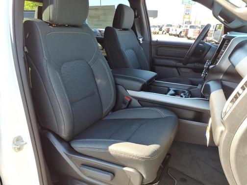 Bright White Clearcoat 2026 RAM 1500 Express