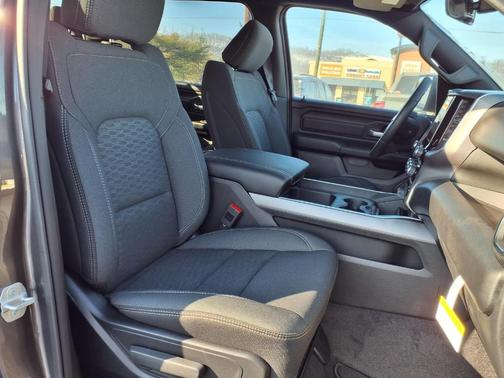 Granite Crystal Metallic Clearcoat 2026 RAM 1500 Express