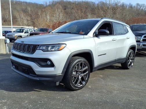 Silver Zynith 2026 Jeep Compass Latitude