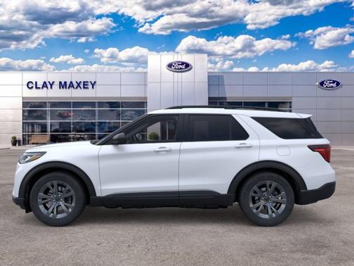 Star White Metallic Tri-Coat 2026 Ford Explorer Active