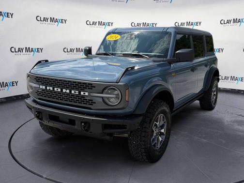 Azure Gray Metallic Tri-Coat 2024 Ford Bronco Badlands