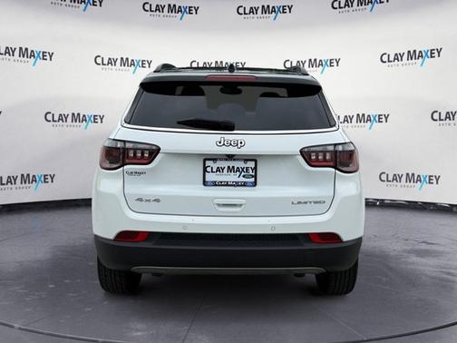 Bright White Clearcoat 2024 Jeep Compass Limited