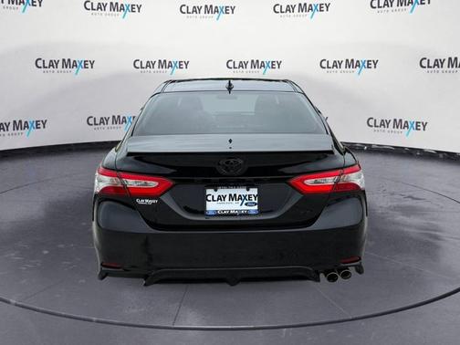 Midnight Black Metallic 2020 Toyota Camry SE