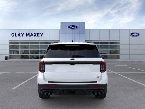 Star White Metallic Tri-Coat 2026 Ford Explorer ST