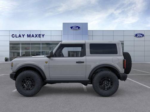 Avalanche Gray 2026 Ford Bronco Badlands