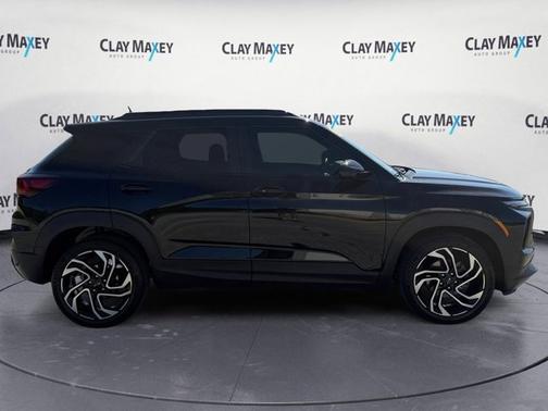 Mosaic Black Metallic 2025 Chevrolet Trailblazer RS